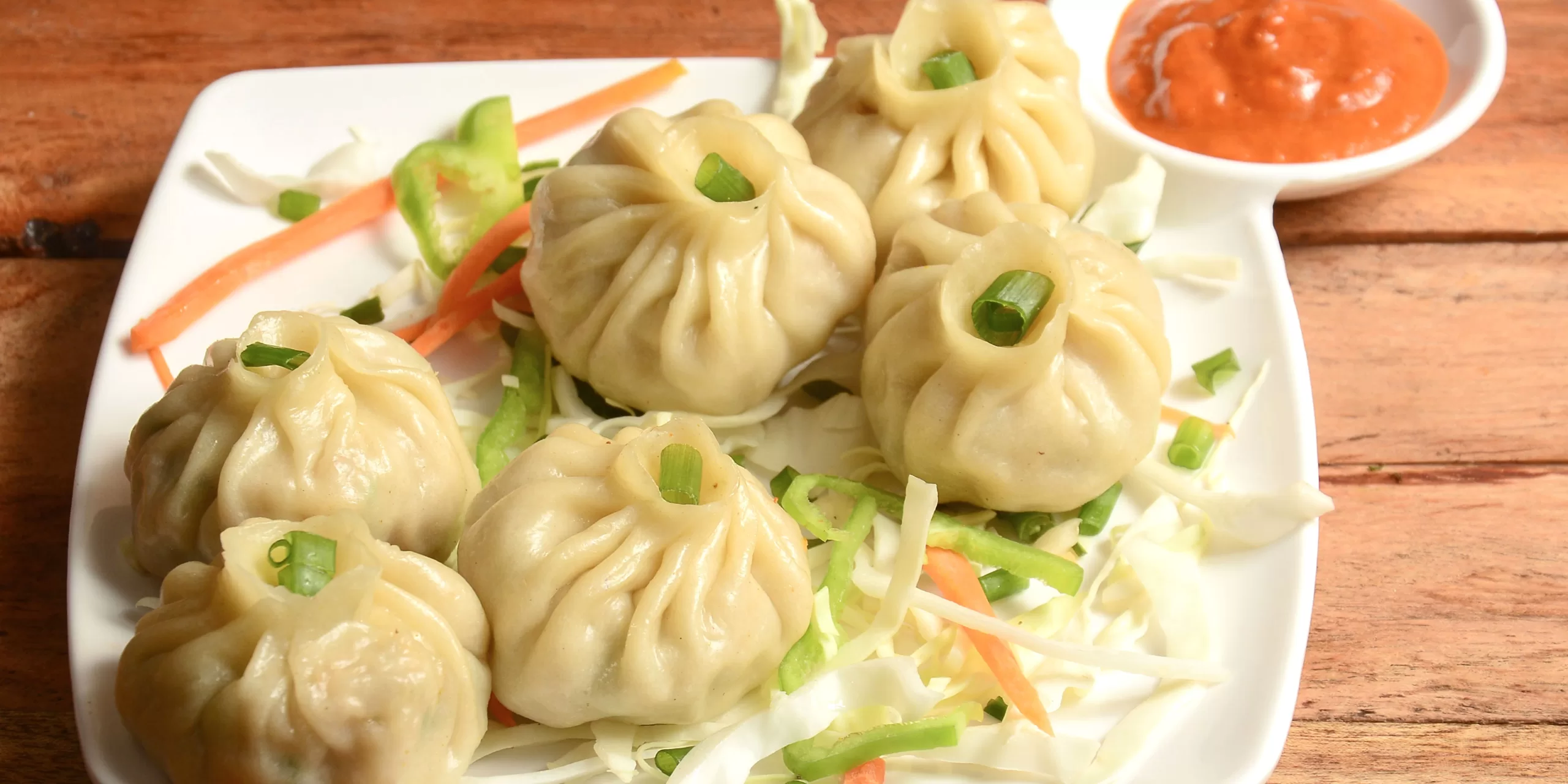 Momos